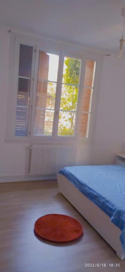 Beau F3, Renove, Calme, En Plein Centre De Nimes Apartment Exterior photo